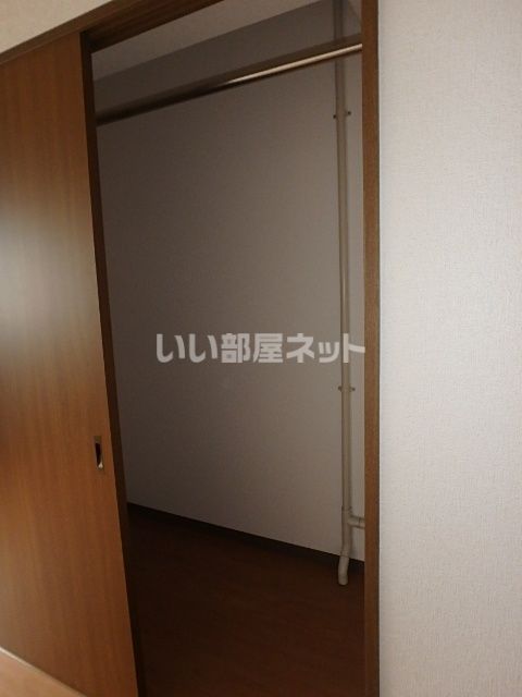 【静岡市葵区音羽町のマンションの収納】