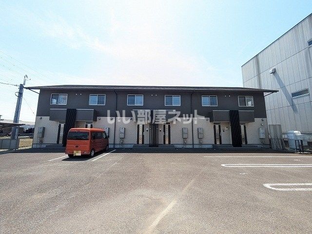 静岡市清水区堀込のアパートの建物外観