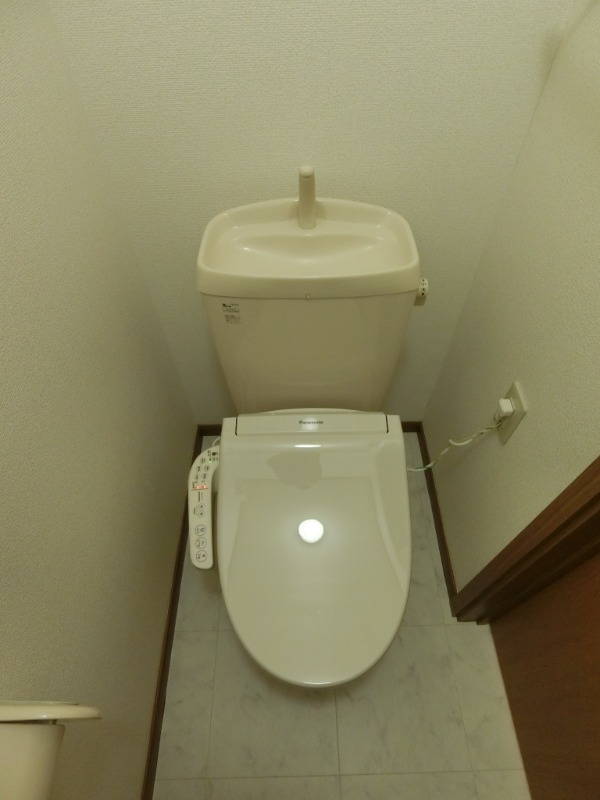 トイレ　図面と現状に相違がある場合には現状を優先
