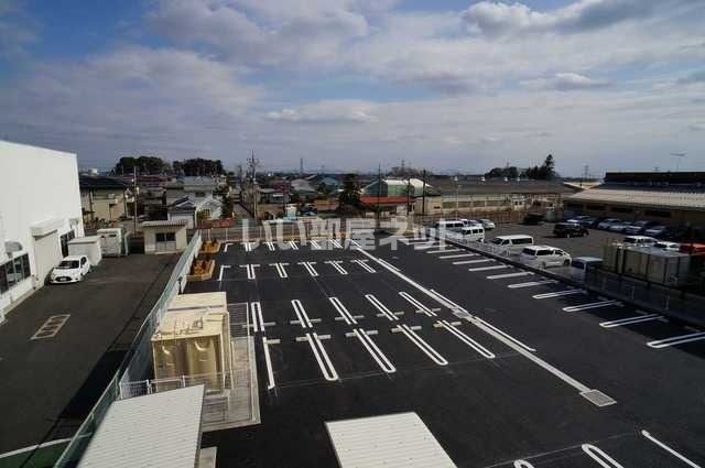 【宇都宮市上横田町のマンションの駐車場】