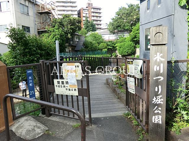 【板橋区仲宿のマンションの公園】