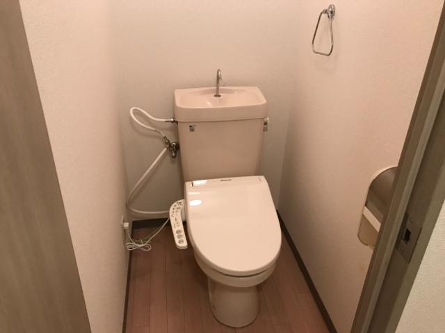 トイレ　シャワー付トイレ