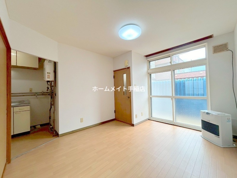 居室・リビング　明るく広々リビングスペース♪