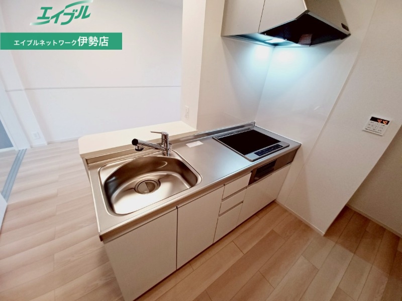 キッチン　同型参考写真です