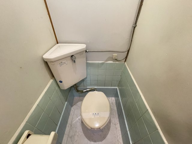 小田第1マンションのトイレ写真
