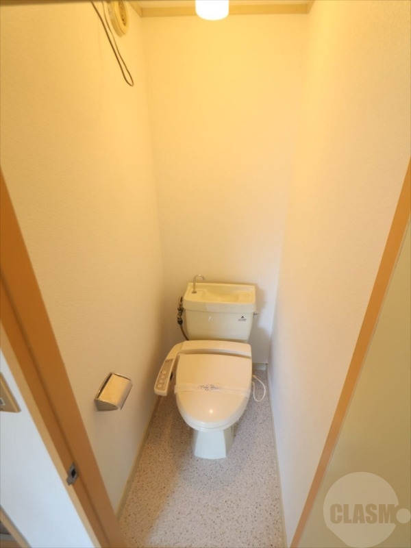 トイレ　シャワー付きトイレ