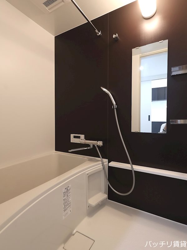 バス・シャワールーム　画像は同型タイプの為現状を優先致します。