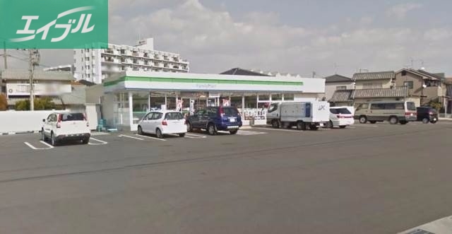 コンビニ　ファミリーマート岡山万倍店（コンビニ）まで447m