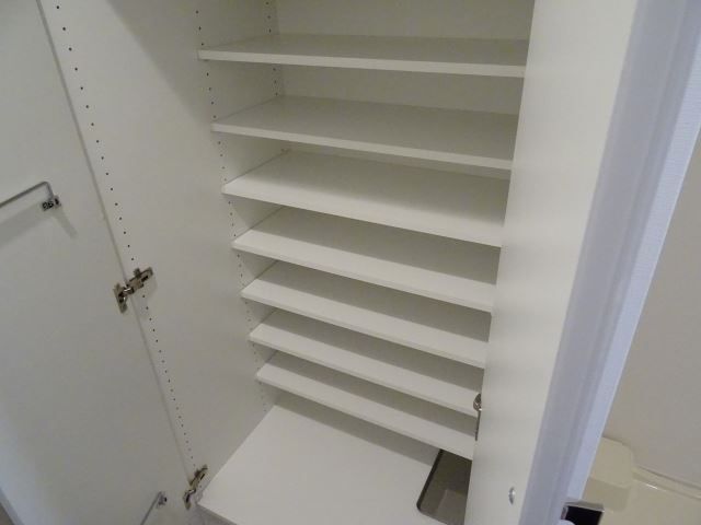 玄関　たっぷり収納のシューズＢＯＸ！！