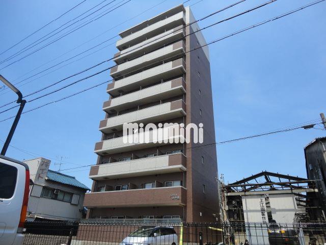 建物外観　１０階建ての高層マンションです。