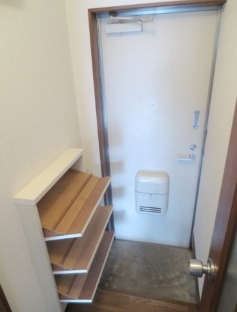 玄関　他部屋参考。