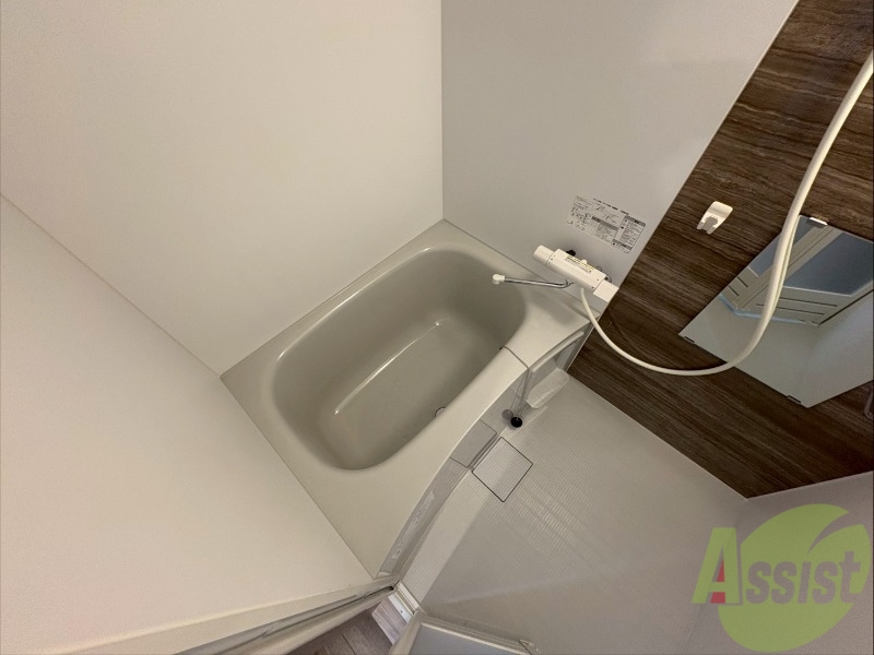 バス・シャワールーム　お風呂になります。一日の疲れを癒してくださいね。