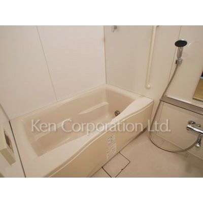 バス・シャワールーム　同タイプ5階のお部屋を撮影。仕様が異なることがあります。