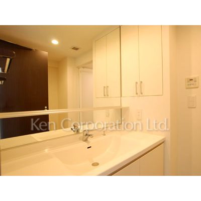 洗面設備　同タイプ5階のお部屋を撮影。仕様が異なることがあります。