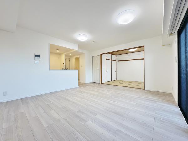 居室・リビング　内装