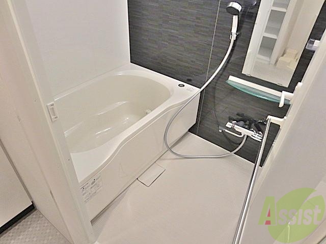 バス・シャワールーム　一日の疲れは湯船にゆっくり浸かって癒してくださいね。