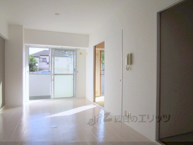 居室・リビング　リビング