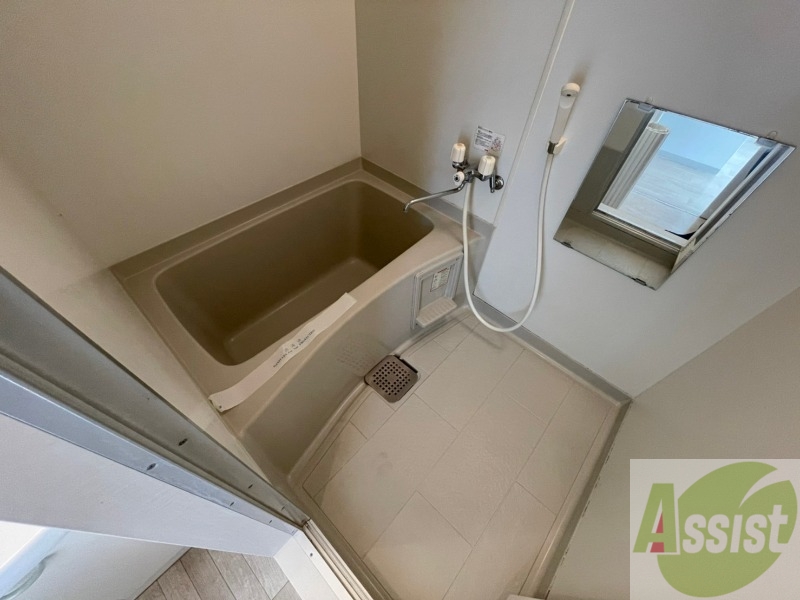 バス・シャワールーム　お風呂です。ゆっくりお風呂につかるのも体に良いですね～