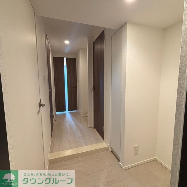 玄関　※写真は同タイプ住戸です。