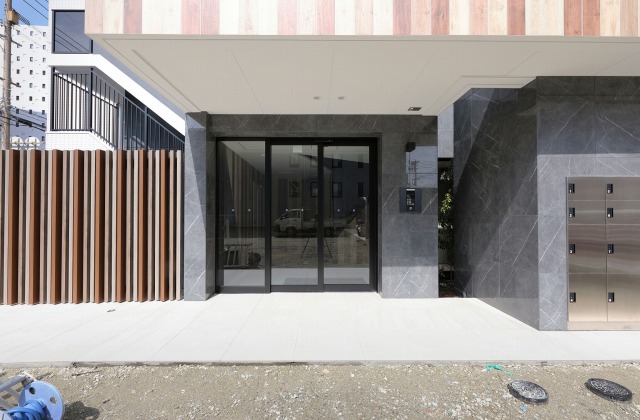 エントランス　エントランス