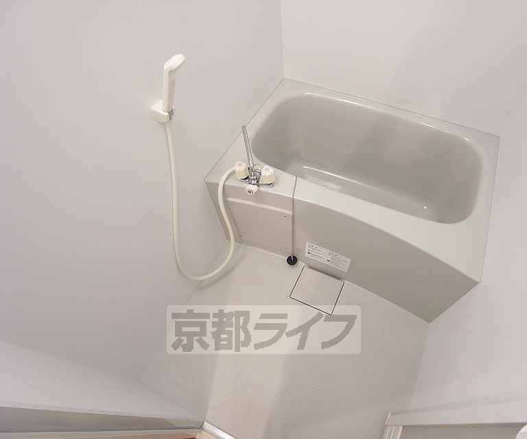 バス・シャワールーム　シンプルで使いやすいバスルーム。