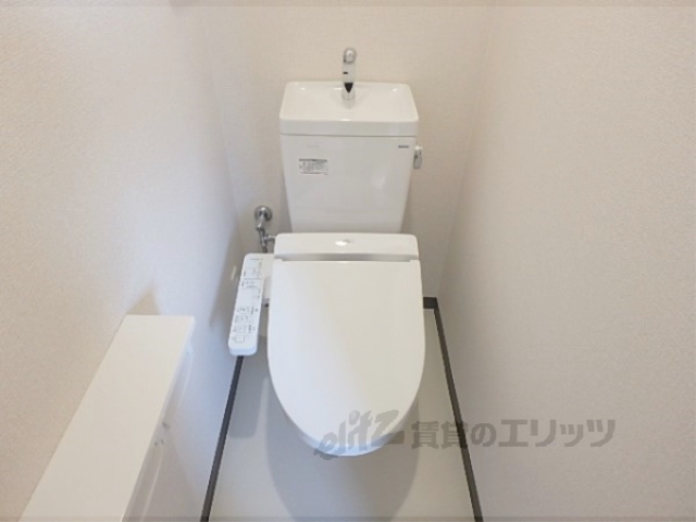 野村スチューデントハイツのトイレ写真