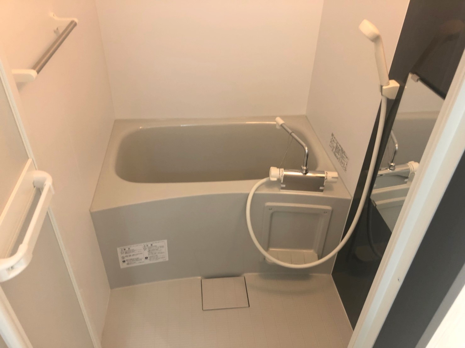 バス・シャワールーム　※退去前の為、写真と現状が異なる場合がございます