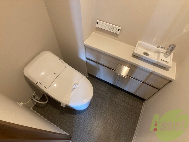 トイレ　トイレです。ウォシュレット付を探している方、おすすめです。