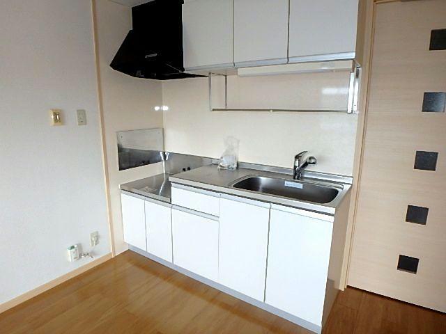 キッチン　※同棟別室参考写真