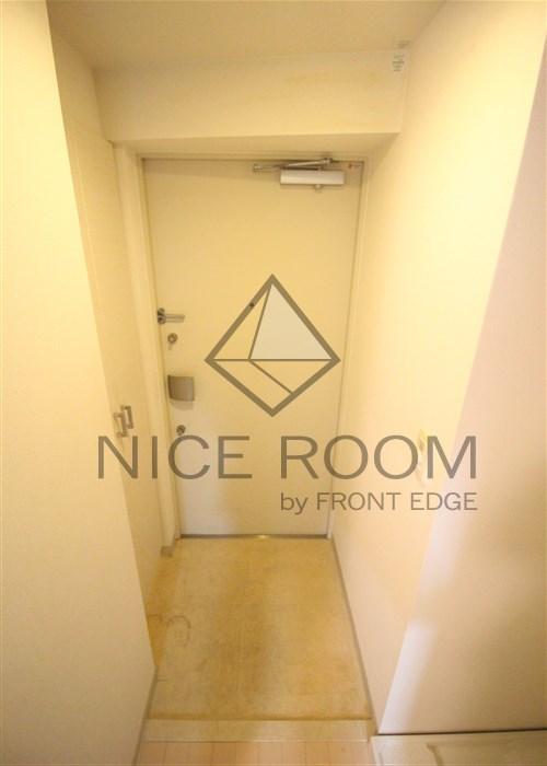 玄関　エステムプラザ大手前エヴァース　玄関