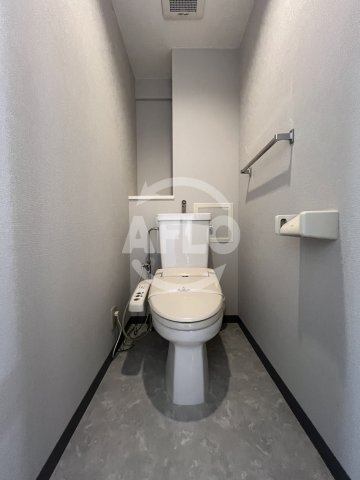 トイレ　シャトー弁天弐番館　トイレ