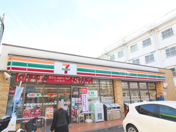 コンビニ　セブンイレブン世田谷若林4丁目店（コンビニ）まで212m