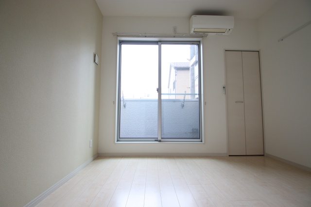 居室・リビング　※別室の参考写真の為、現況優先です。