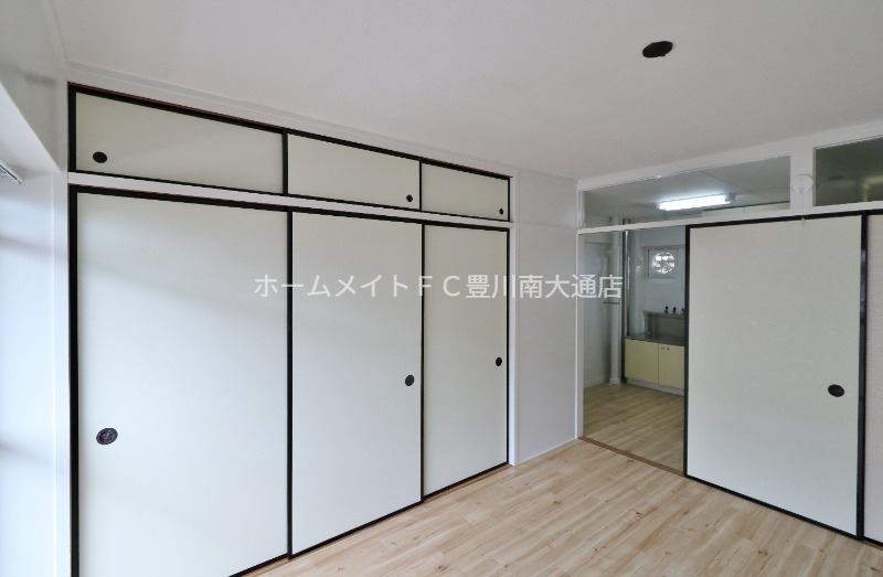 居室・リビング　同型別部屋写真