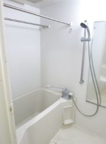 バス・シャワールーム　浴室