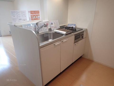 キッチン　システムキッチンガス２口コンロ