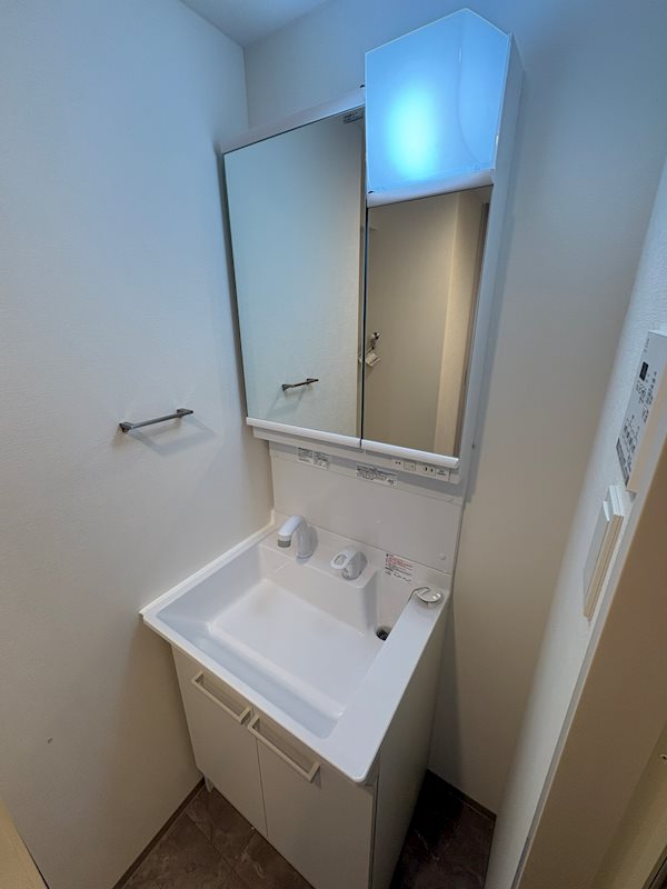 洗面設備　※参考写真