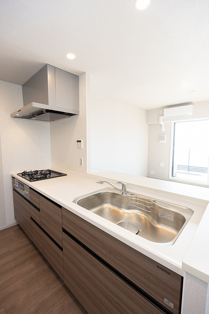 キッチン　※写真は同タイプ住戸です。