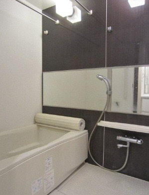 バス・シャワールーム　※別部屋の参考写真です。