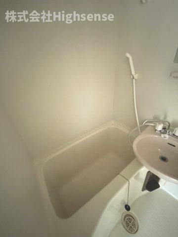 バス・シャワールーム　ゆったり過ごせるお風呂です