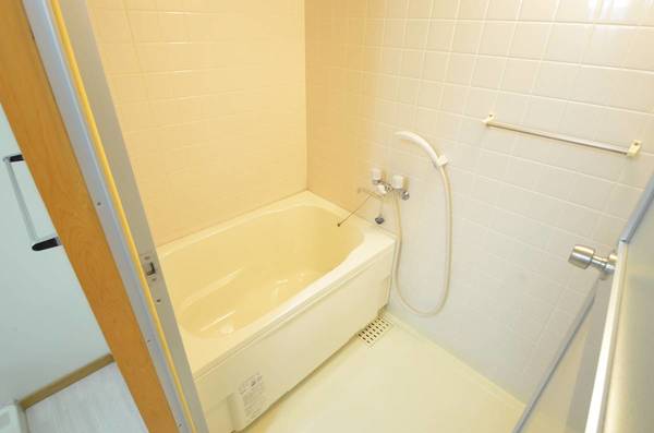 バス・シャワールーム　ビレッジハウスの同一物件・同一タイプの間取りの写真です