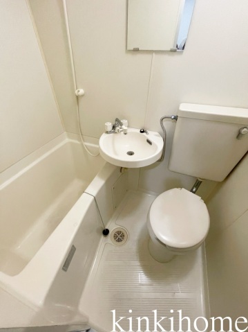 バス・シャワールーム　写真は別のお部屋のものでございます