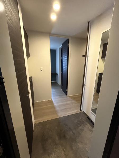 玄関　広々した玄関ホール