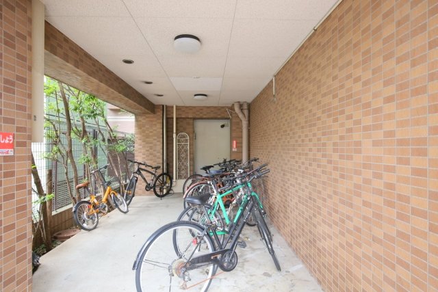 駐車場　駐輪スペースです