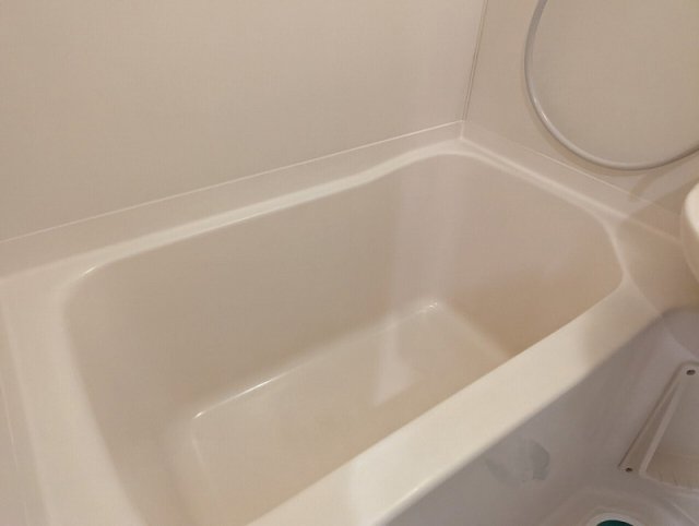 バス・シャワールーム　お風呂です