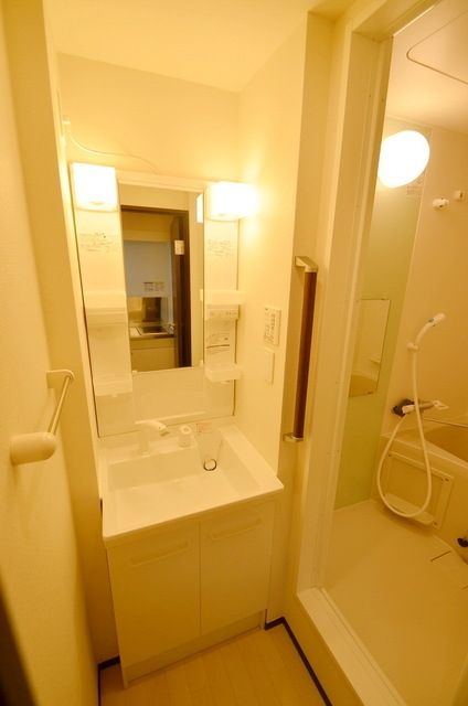 洗面設備　同じ施工会社のイメージです