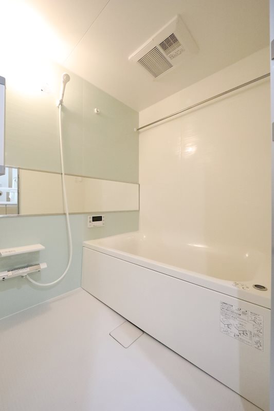 バス・シャワールーム　バスルーム　追い炊き機能