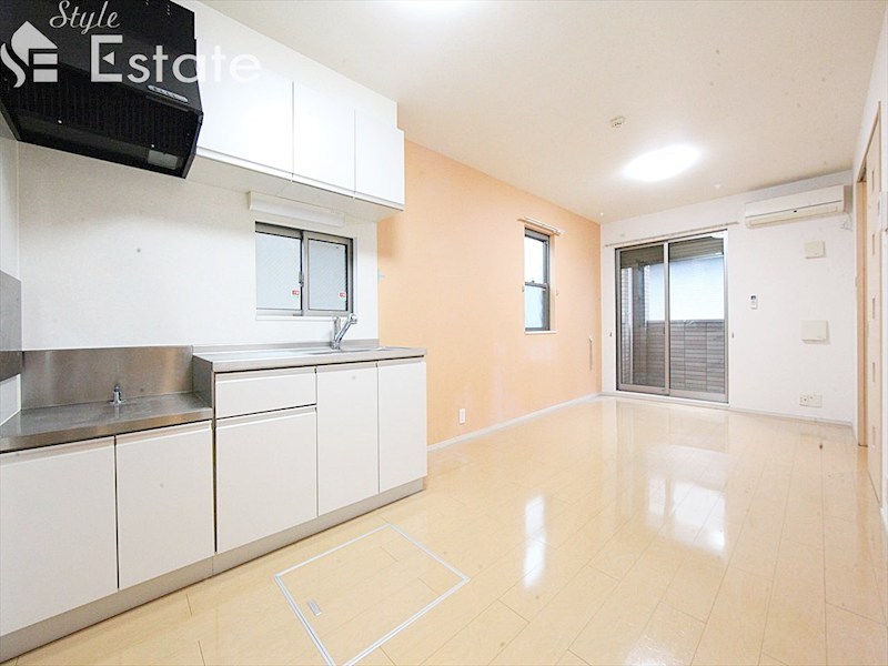 居室・リビング　内装