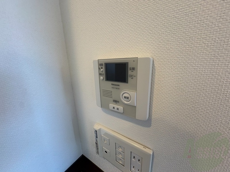 その他設備　ＴＶモニター付インターホンです。来客者の顔が見えるので安心！