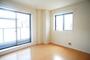 居室・リビング　角部屋・２面採光なのでとても明るいお部屋です♪
